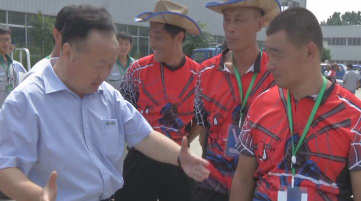 五莲电视台《大赛花絮：赛场变“卖场”》